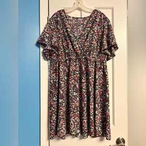 SHEIN 2XL Floral V-Neck Flutter Sleeve Above Knee Dress H17